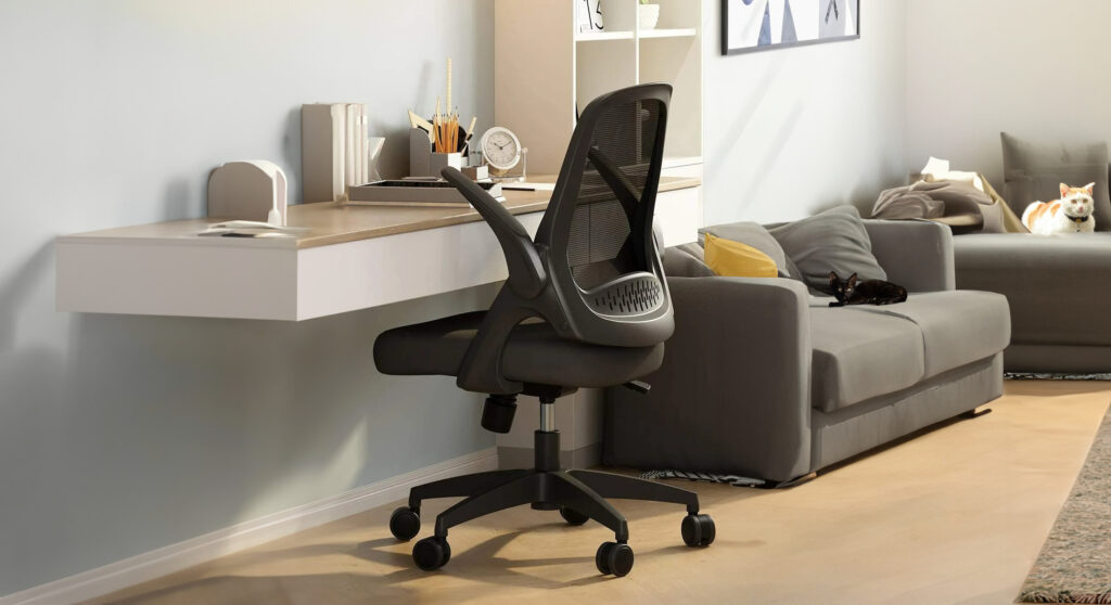 Hbada J322 - Ideal office chairs for shorter adults - best seller on amazon
